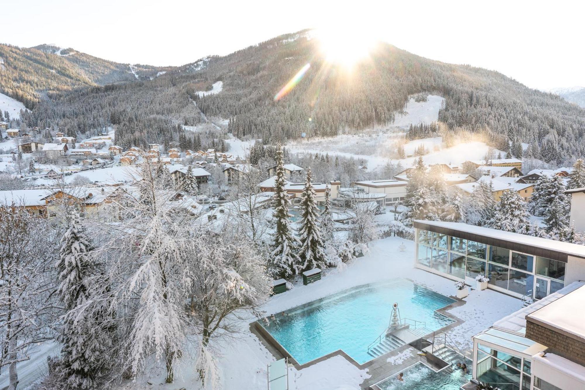 Das Ronacher Thermal Spa Hotel Бад Клайнкирххайм Екстериор снимка